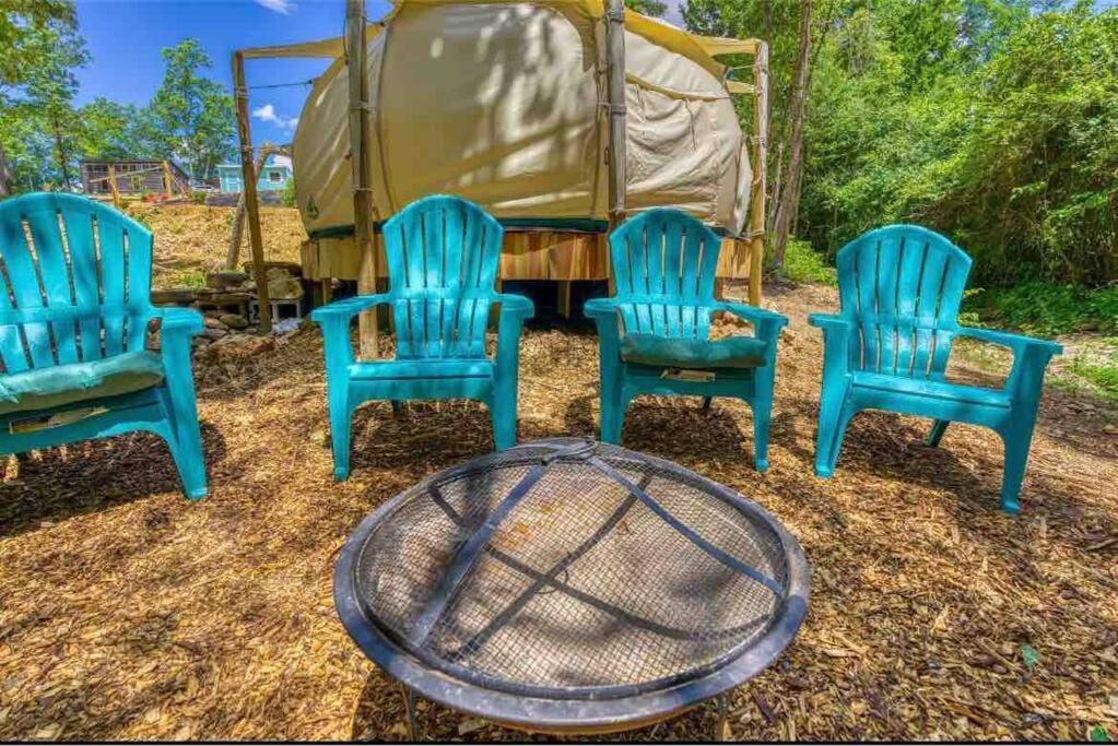 The Pisces-A Stargazing, Luxury Glamping Tent Rogersville ภายนอก รูปภาพ